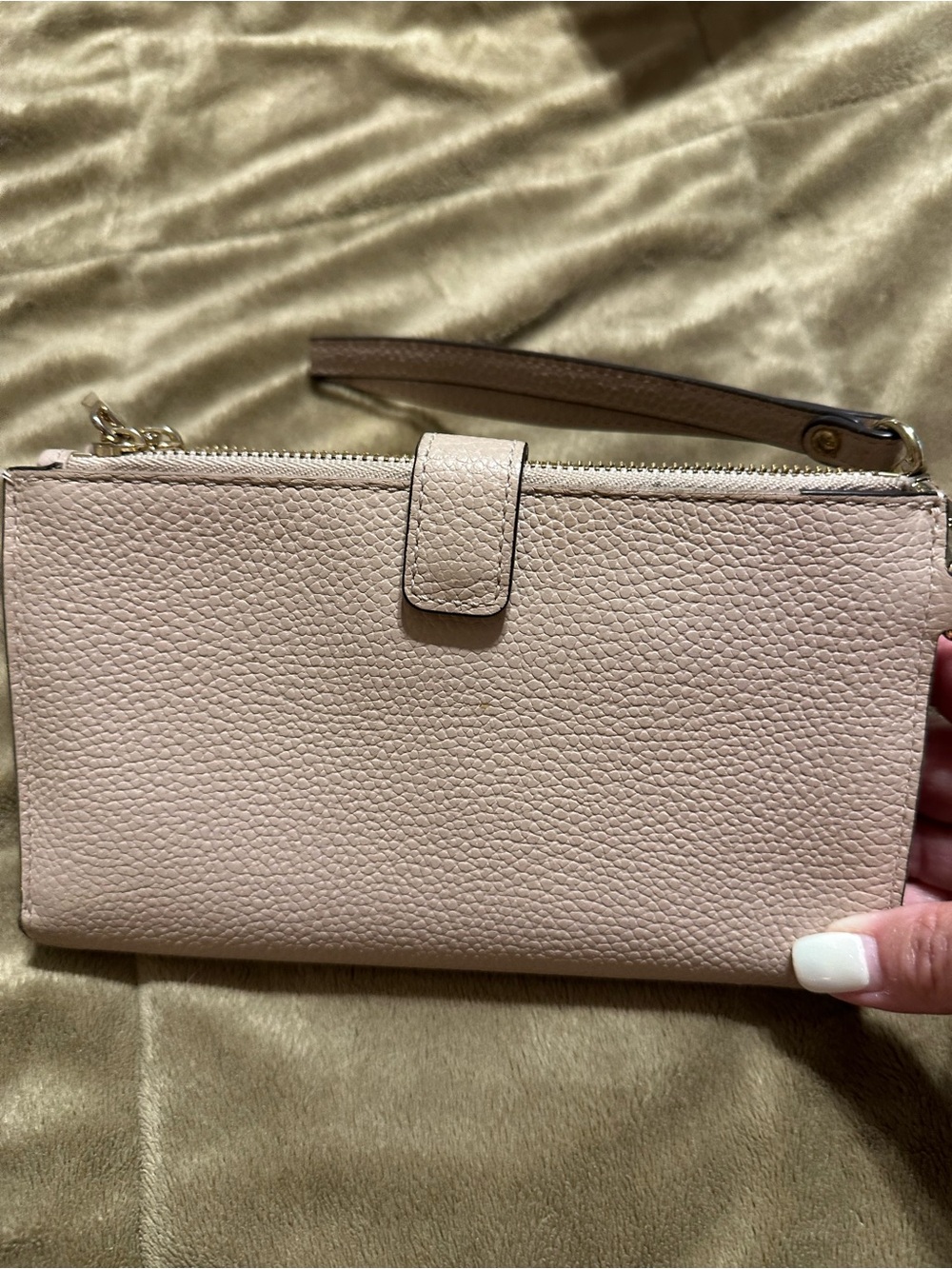 MICHAEL Michael Kors Pebbled Leather Wristlet in Blush Pink